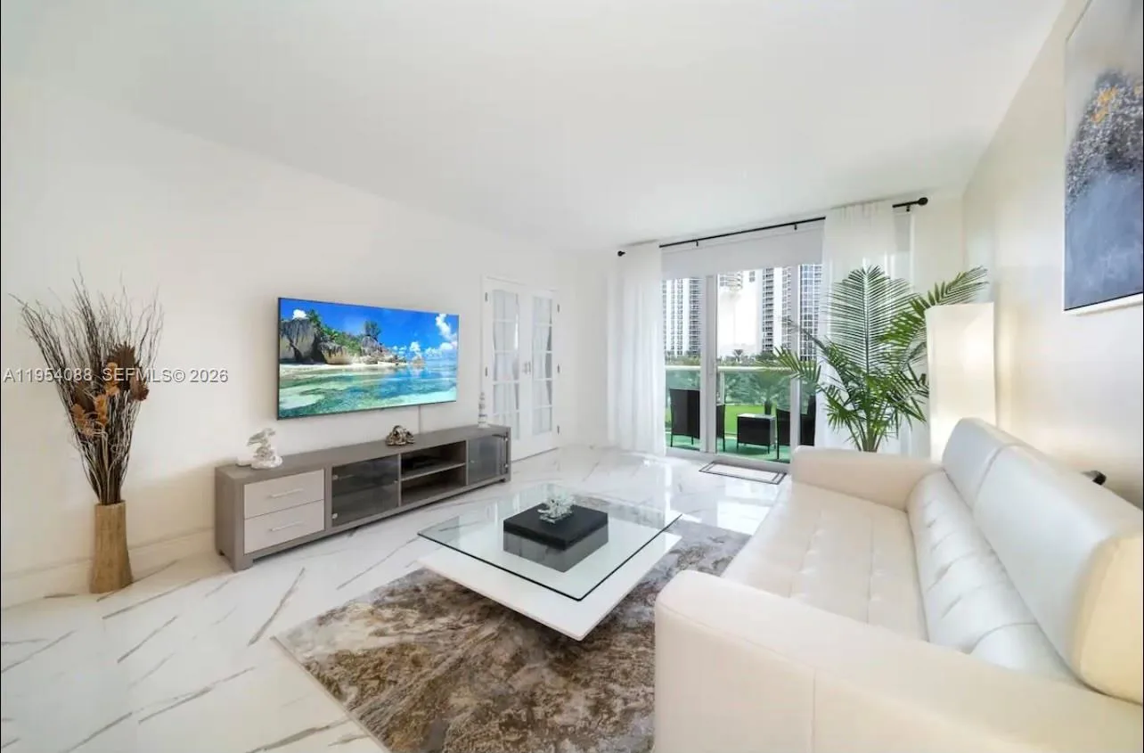 19370 Collins Ave # 511, Sunny Isles Beach, FL 33160 photo 2