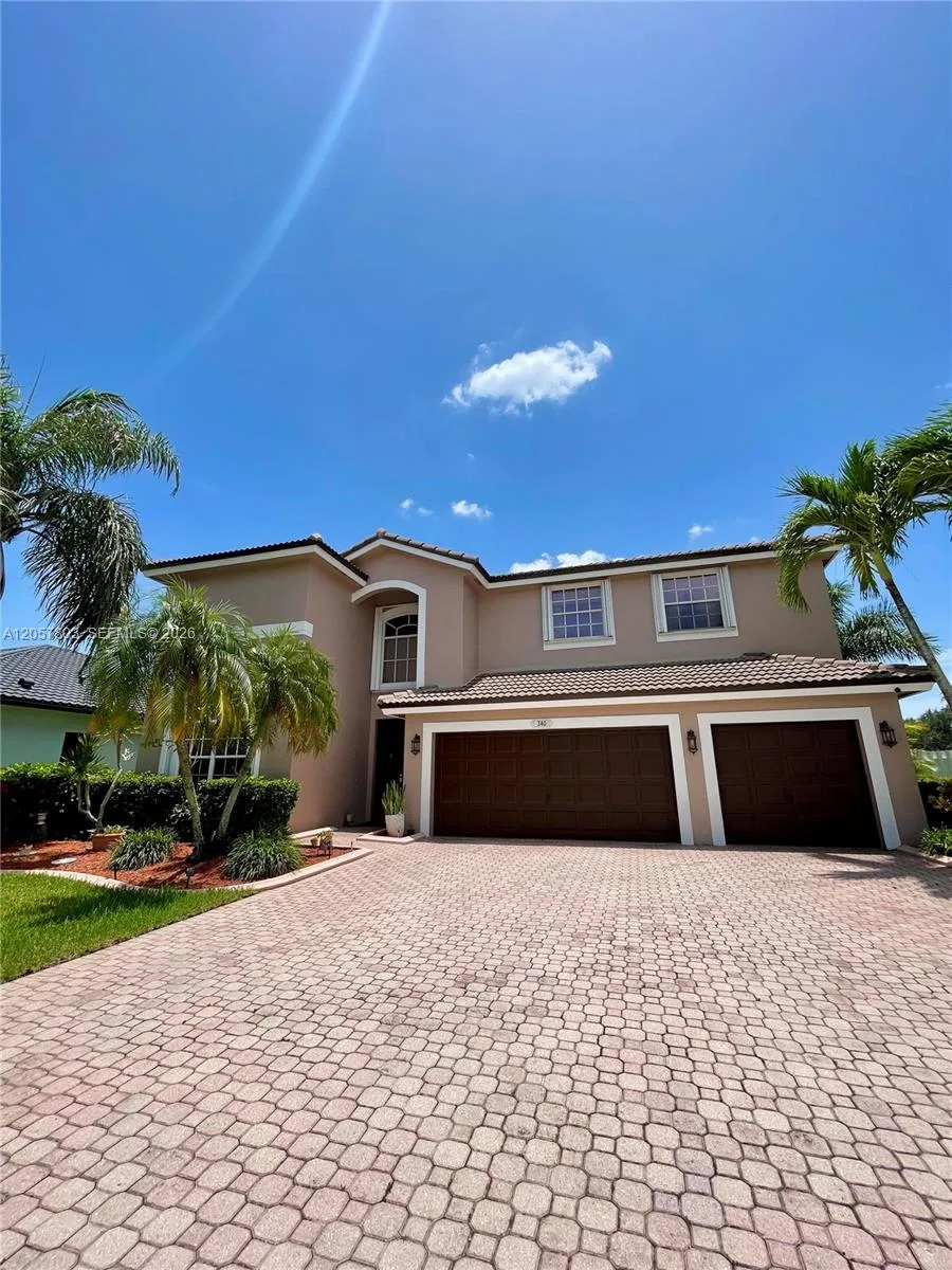 340 SW 167th Ave, Pembroke Pines, FL 33027 photo 2