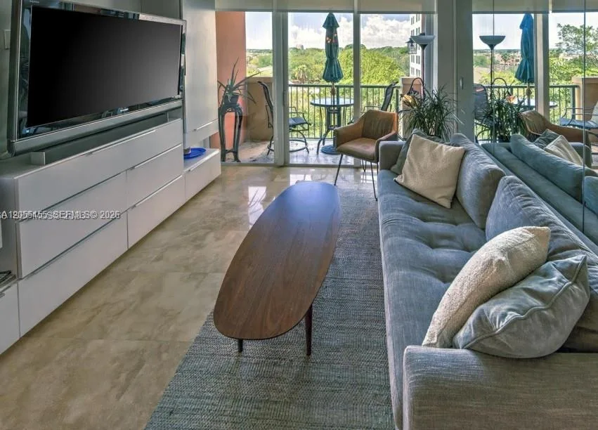 2951 S Bayshore Dr # 712, Miami, FL 33133
