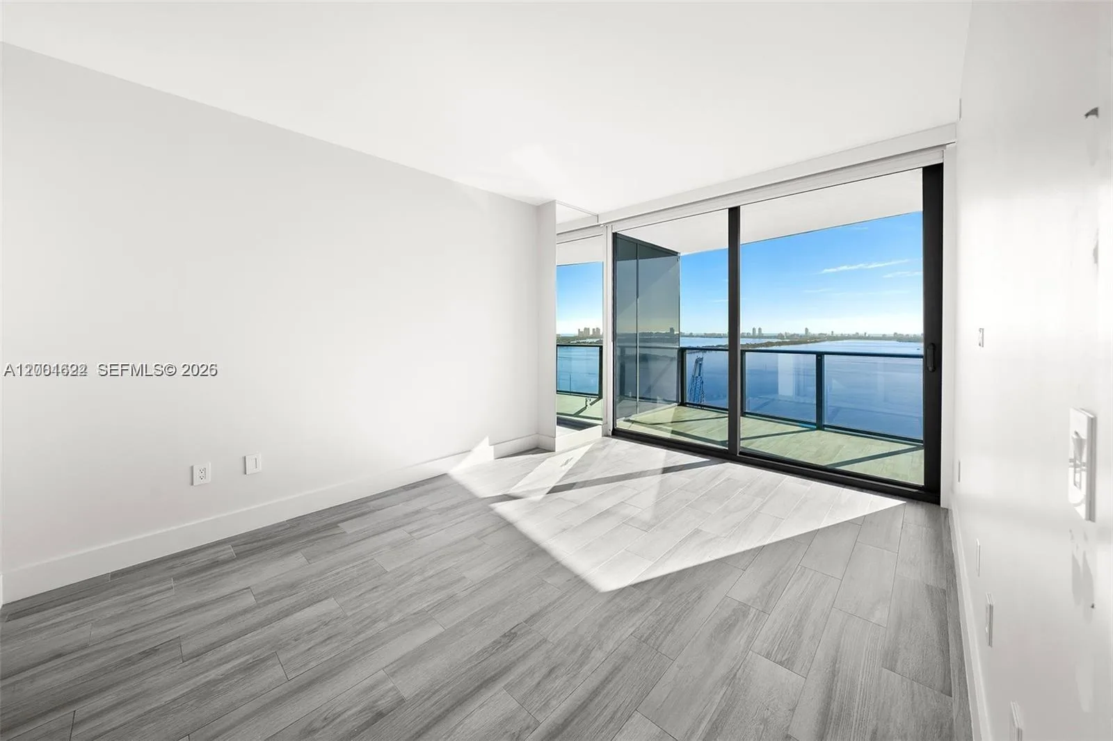 460 NE 28th St # 2707, Miami, FL 33137 photo 4