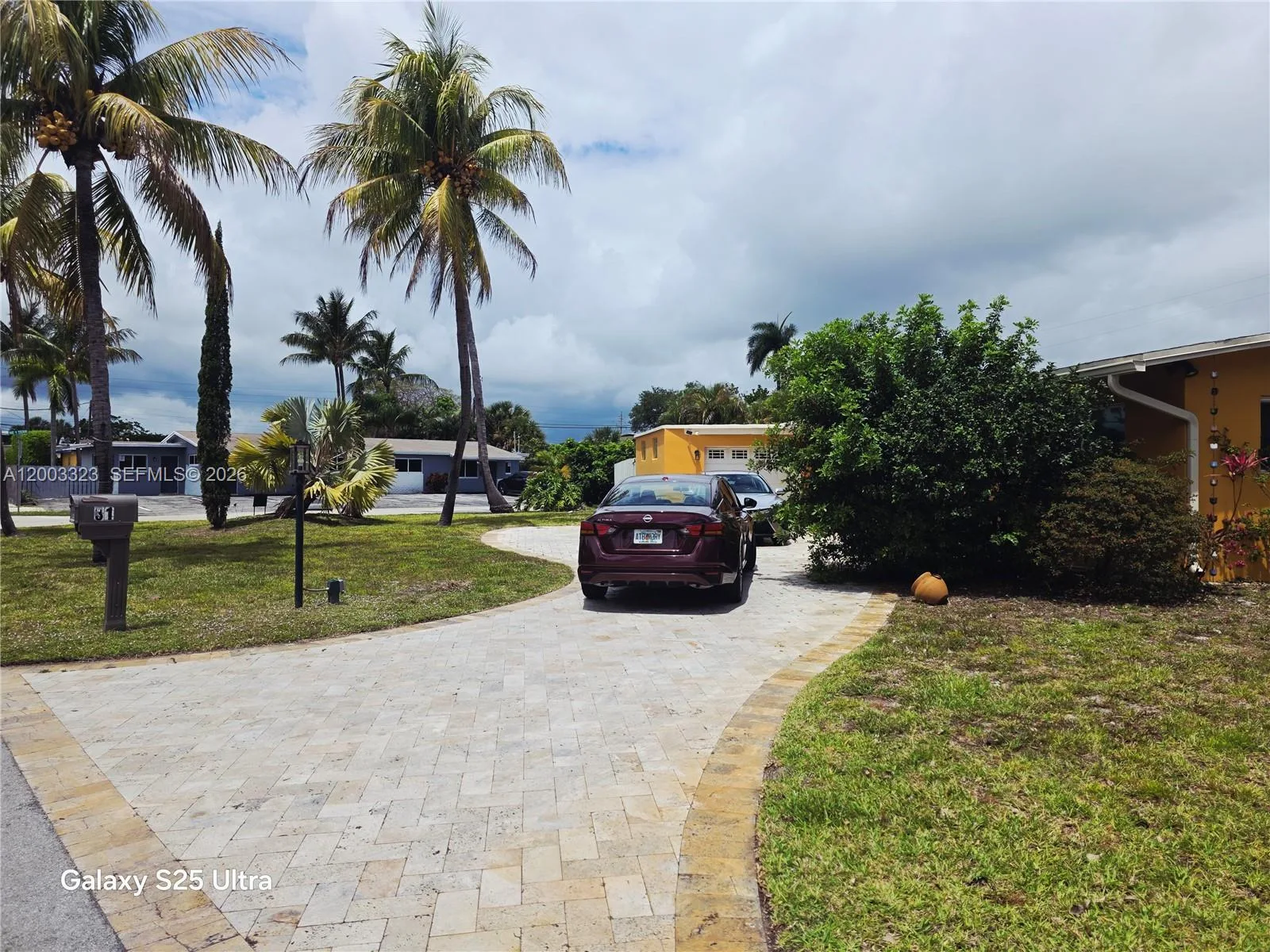 31 NE 27th Dr, Wilton Manors, FL 33334 photo 2