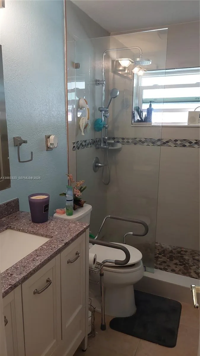 31 NE 27th Dr, Wilton Manors, FL 33334 photo 8