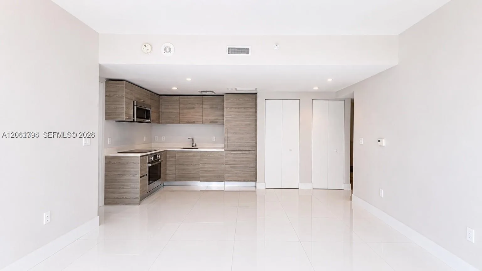 1300 S Miami Ave # 3407, Miami, FL 33130 photo 2