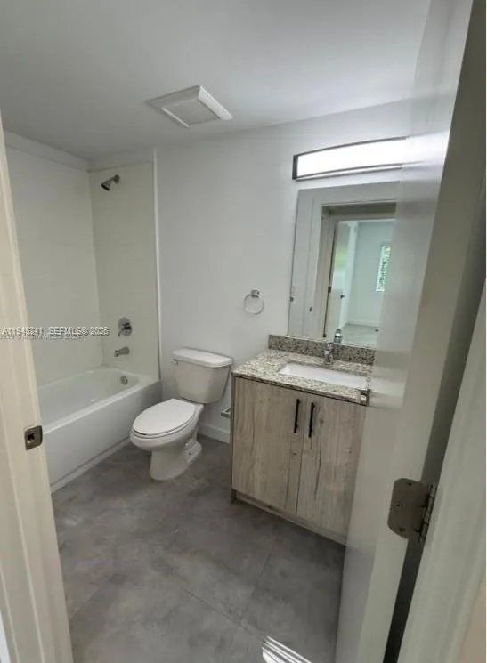14752 NE 6th Ave # 109, Miami, FL 33161 photo 4