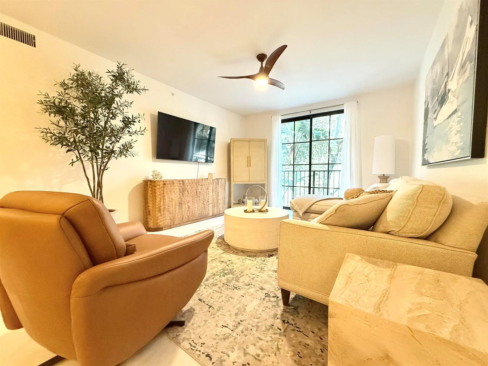 780 S Sapodilla Avenue # 207, West Palm Beach, FL 33401