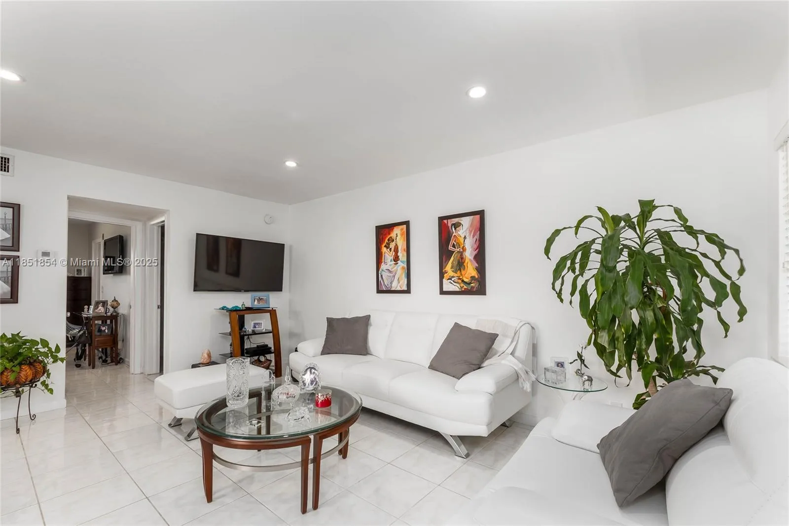 581 Blue Heron Dr # 301-B, Hallandale Beach, FL 33009 photo 10
