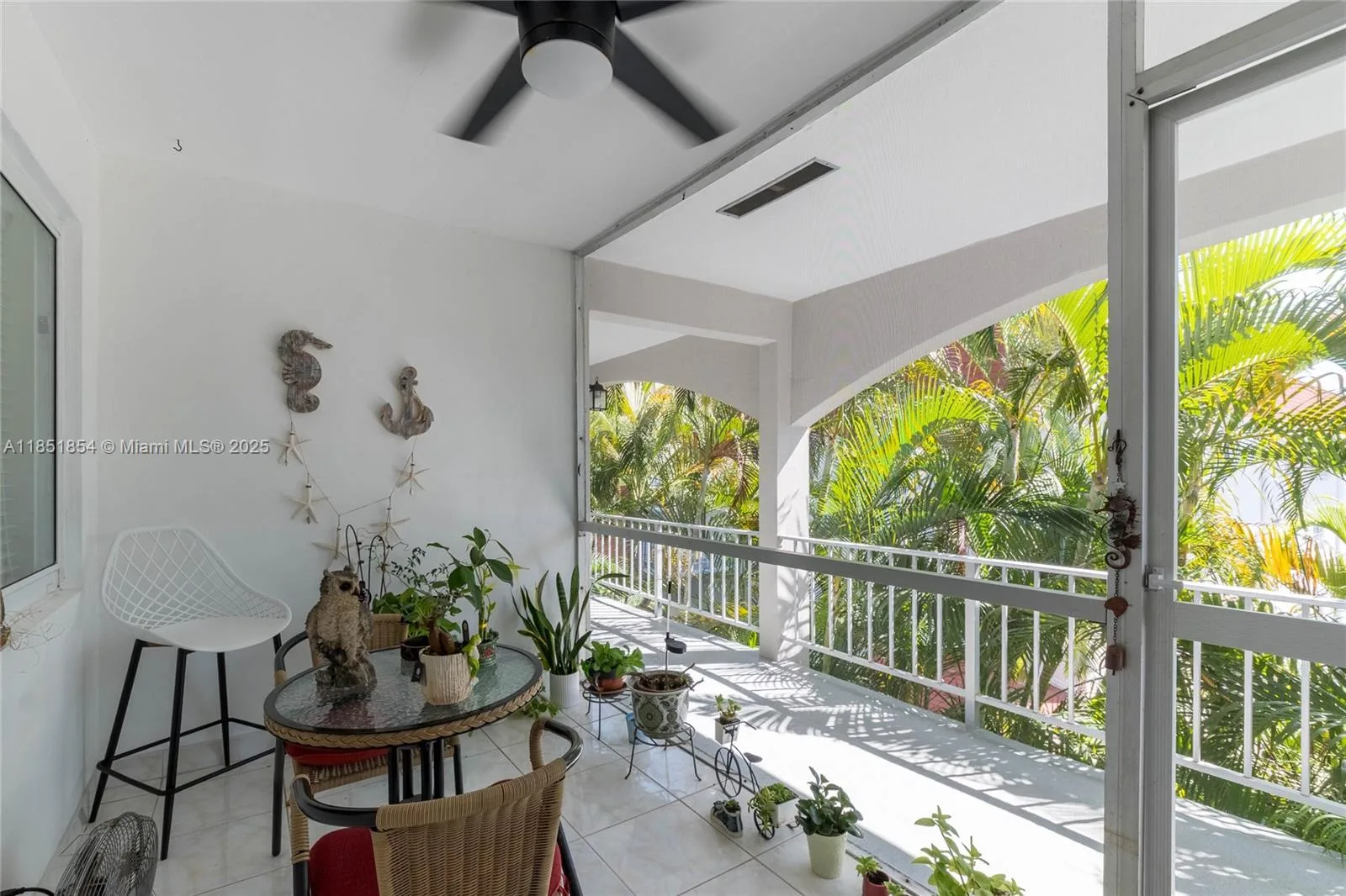 581 Blue Heron Dr # 301-B, Hallandale Beach, FL 33009 photo 4