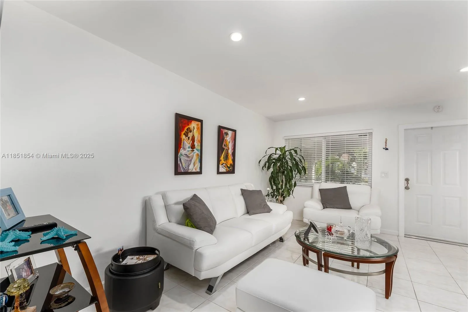 581 Blue Heron Dr # 301-B, Hallandale Beach, FL 33009 photo 8