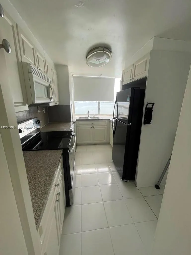 3301 NE 5th Ave # 1211, Miami, FL 33137