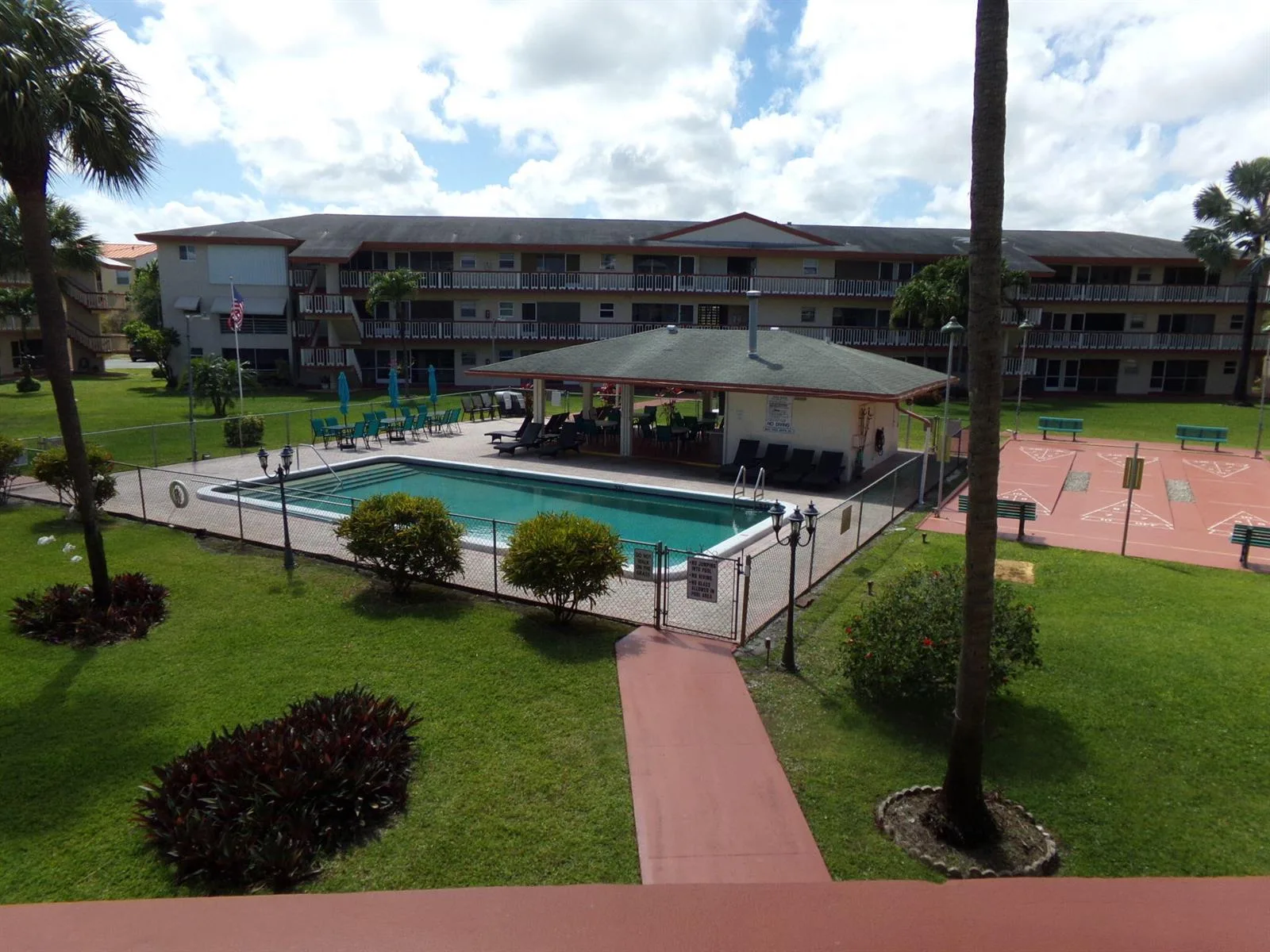 5300 WASHINGTON Street # P234, Hollywood, FL 33021