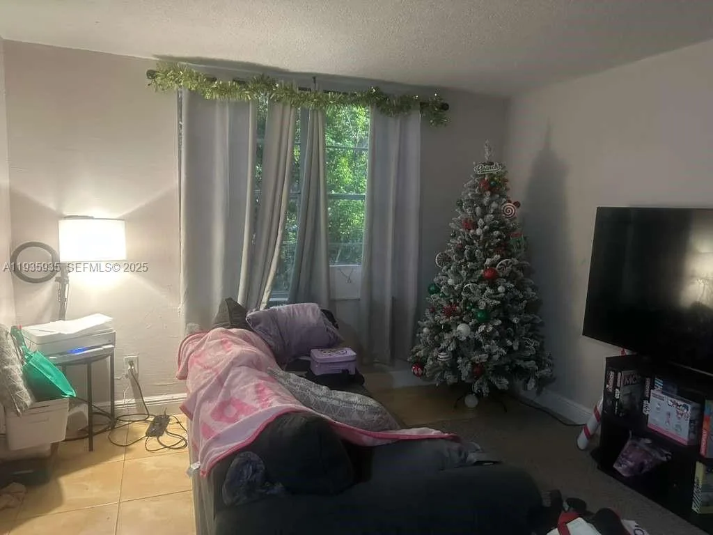 1875 W 56th St # 301, Hialeah, FL 33012 photo 11