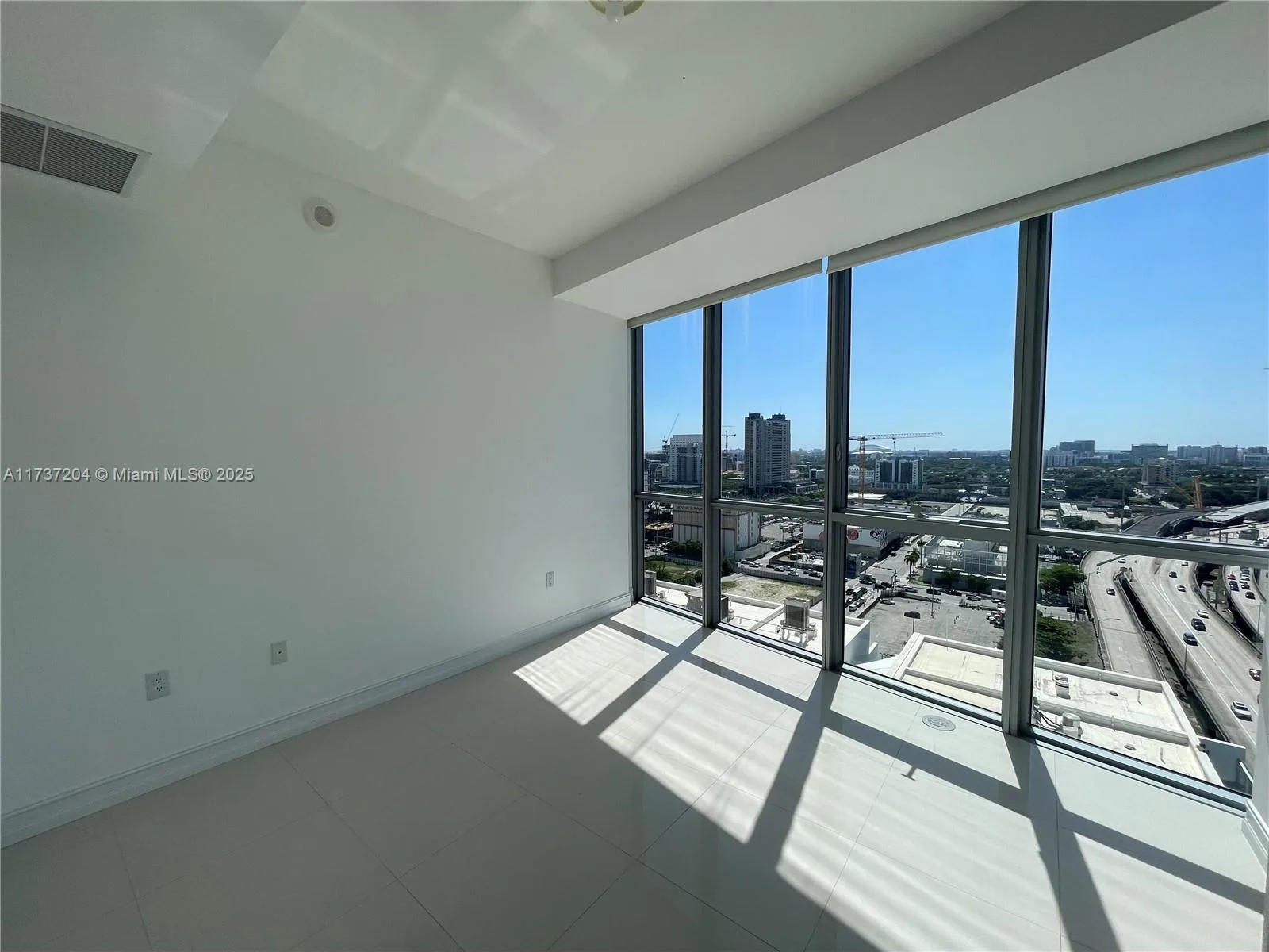 1100 Biscayne Blvd # 1906, Miami, FL 33132 photo 13