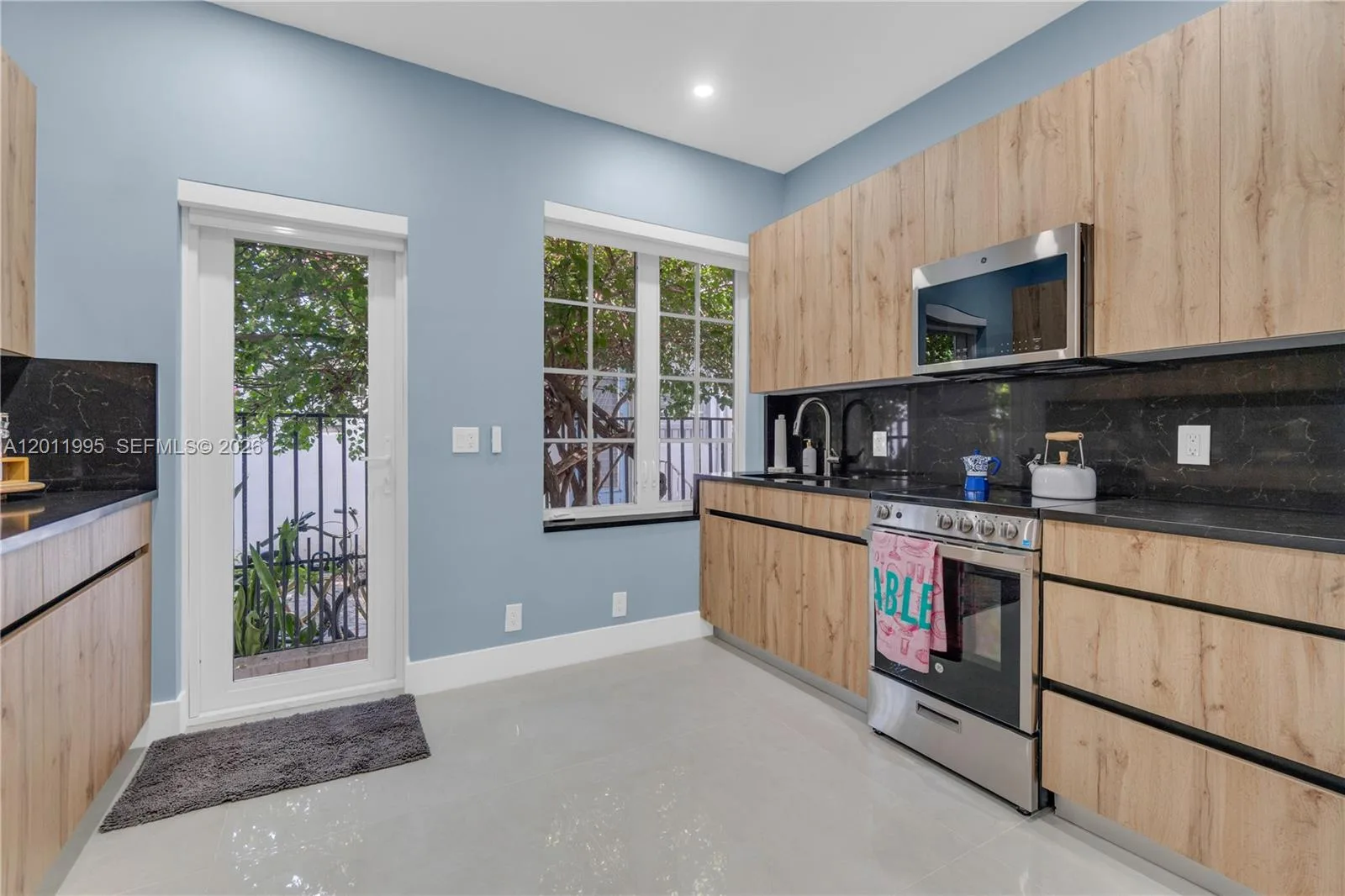 1569 Euclid Ave # 7, Miami Beach, FL 33139 photo 4