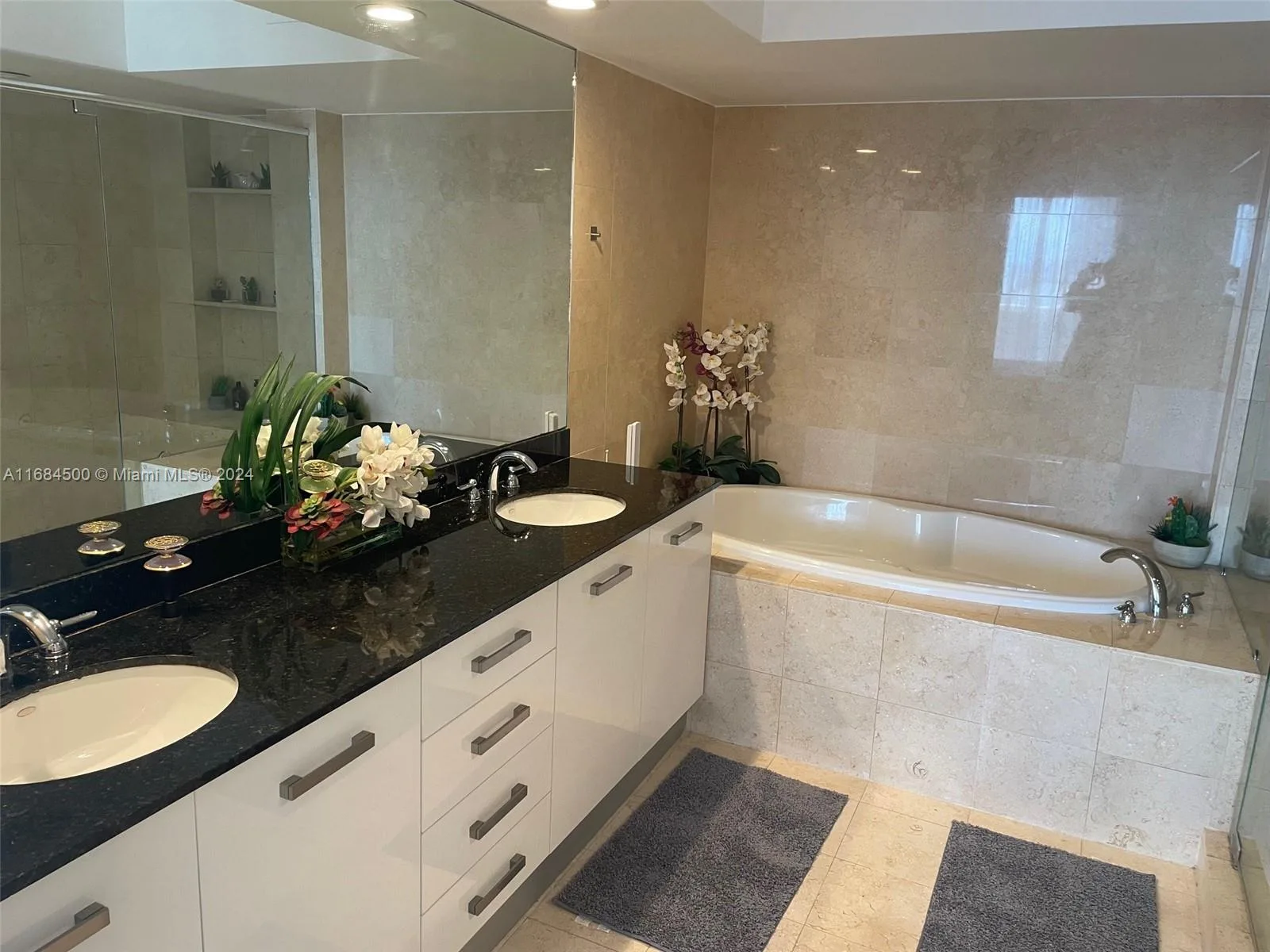 1830 S Ocean Dr # 2604, Hallandale Beach, FL 33009 photo 11