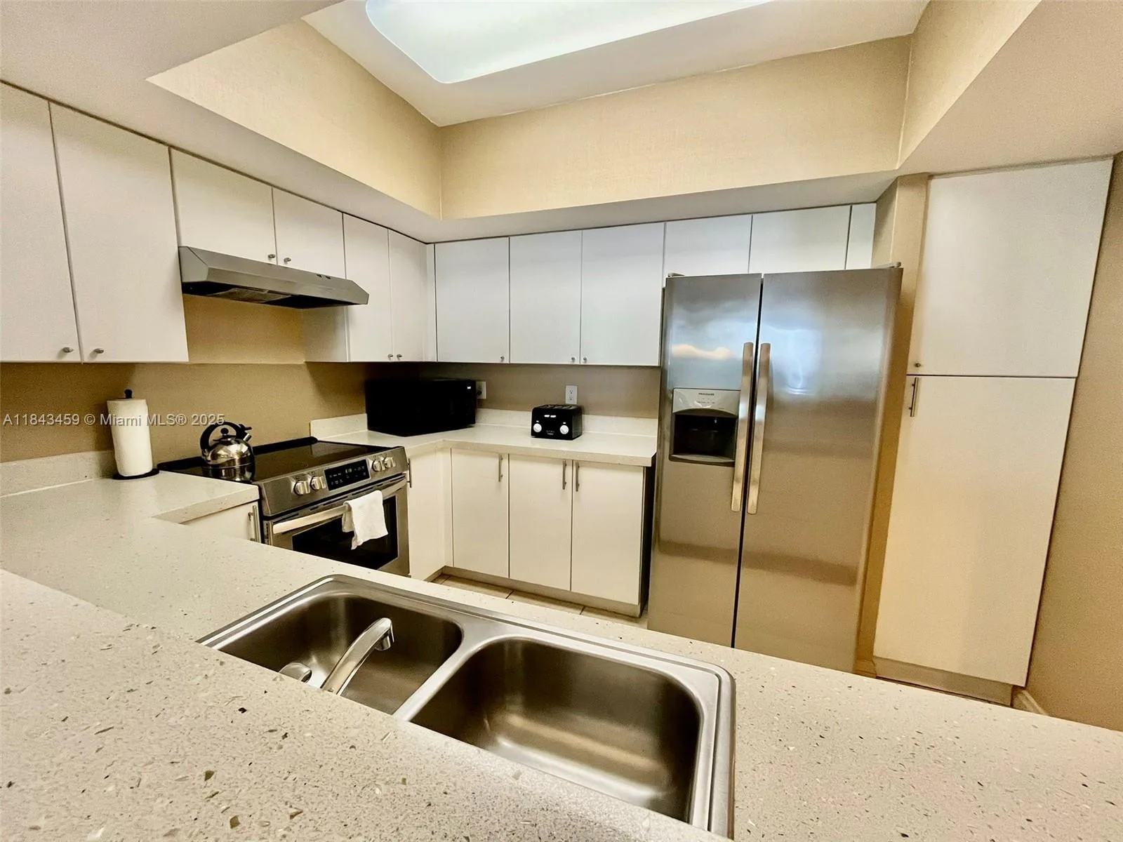 17375 Collins Ave # 805, Sunny Isles Beach, FL 33160 photo 13