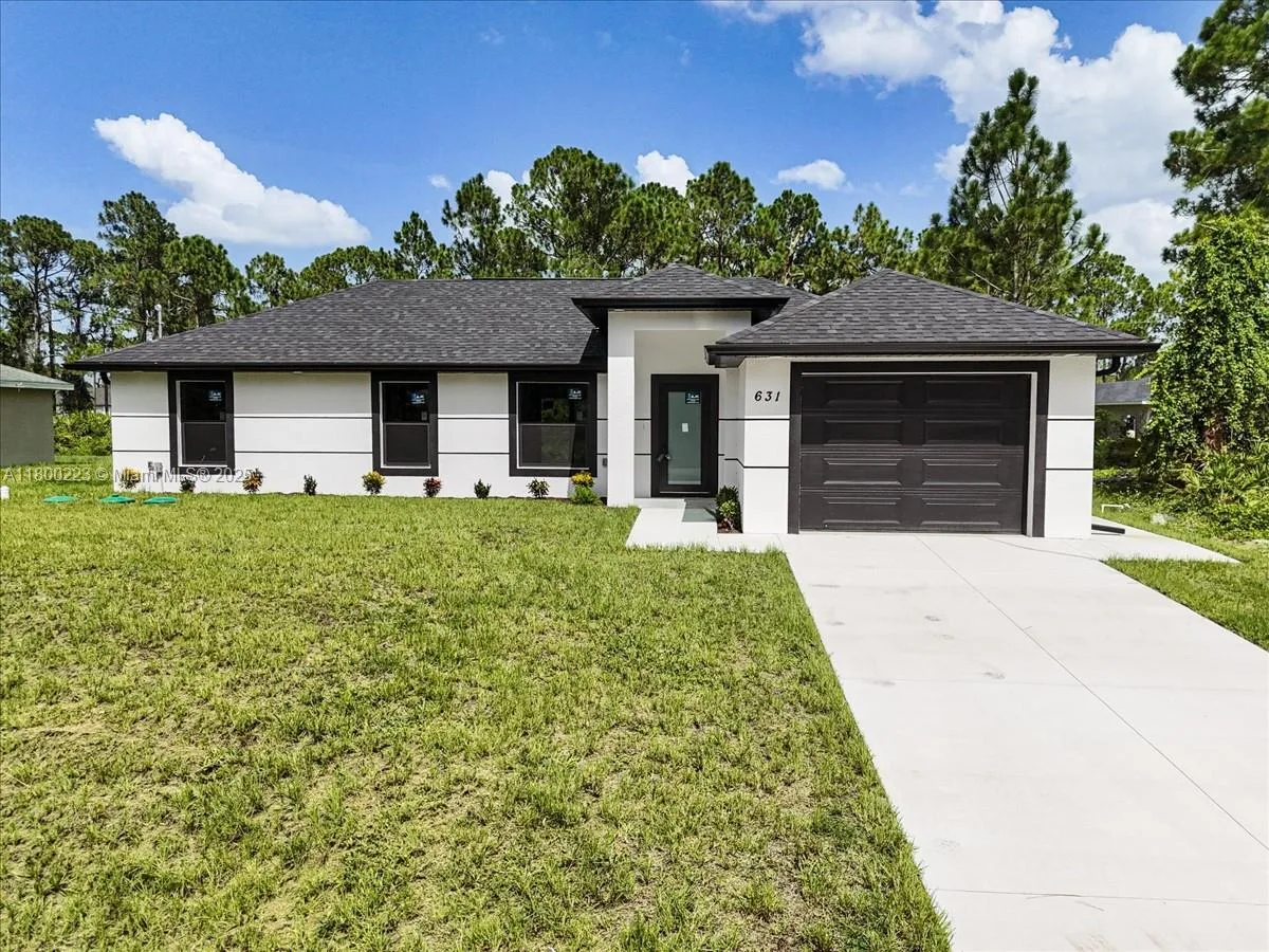 631 S Summit AVE, Lehigh Acres, FL 33974