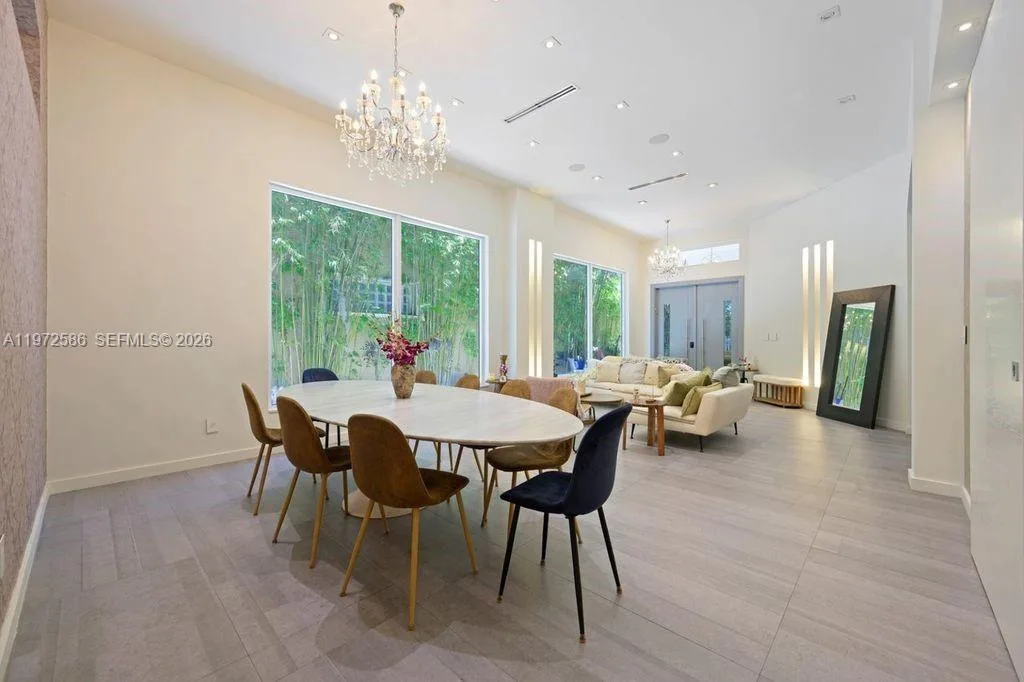 1615 Diplomat Dr, Miami, FL 33179 photo 3