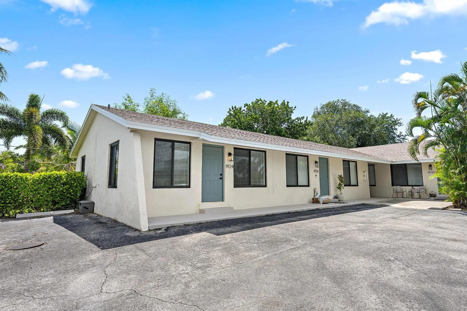 1924 Service Road, North Palm Beach, FL 33408 photo 2