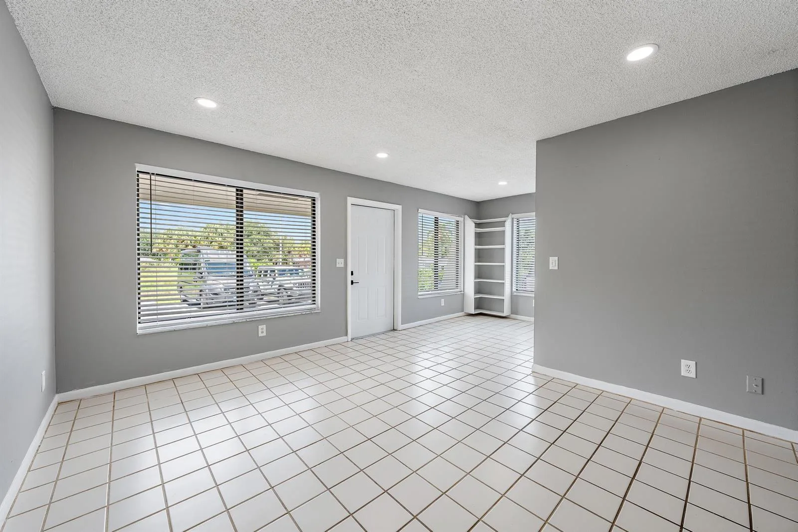 1924 Service Road, North Palm Beach, FL 33408 photo 3