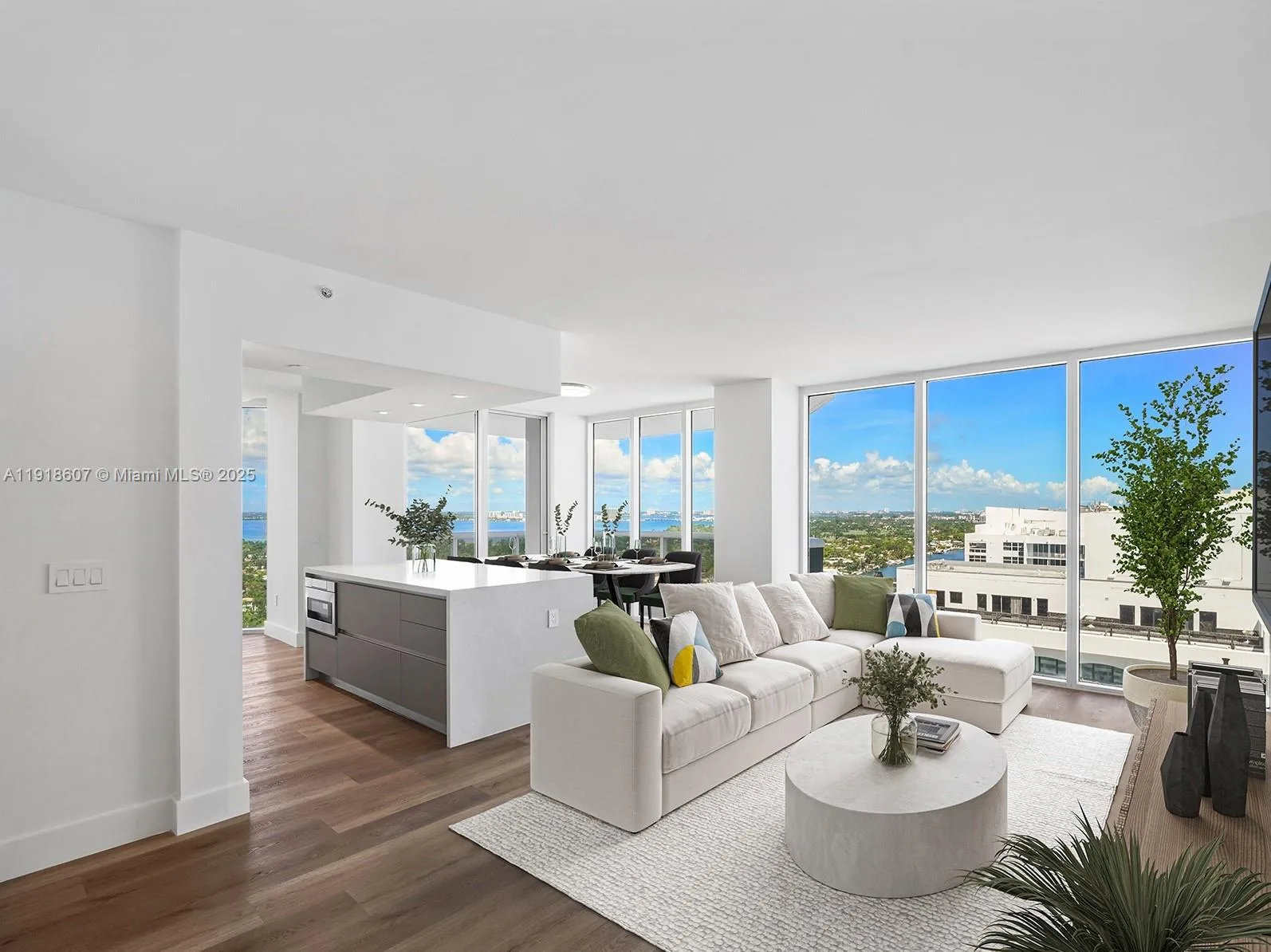 4779 Collins Ave # 2407, Miami Beach, FL 33140