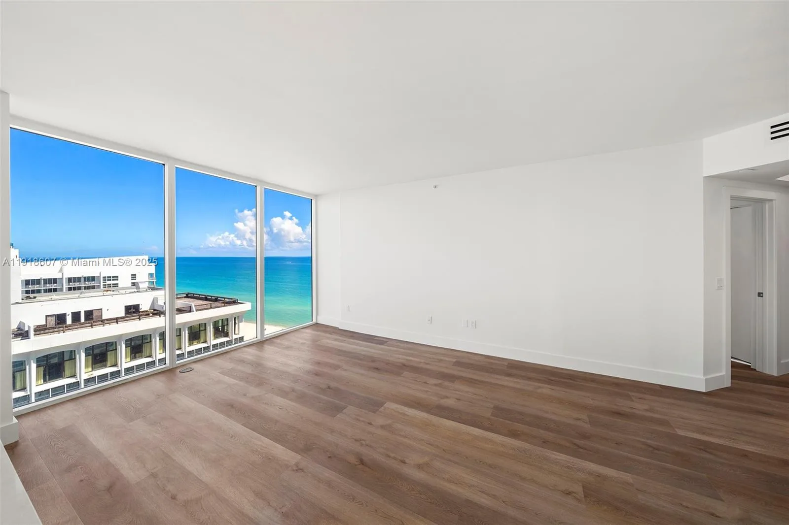 4779 Collins Ave # 2407, Miami Beach, FL 33140 photo 7