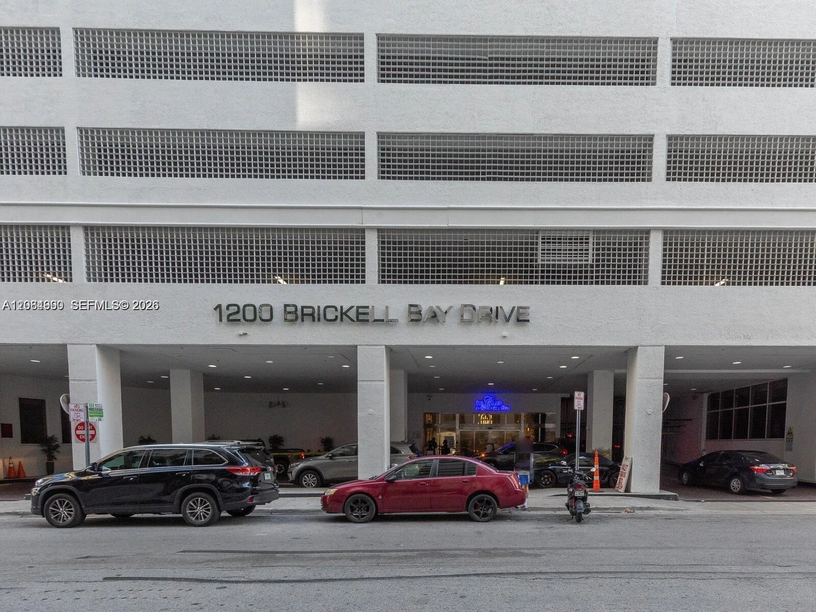 1200 Brickell Bay Dr # 3210, Miami, FL 33131