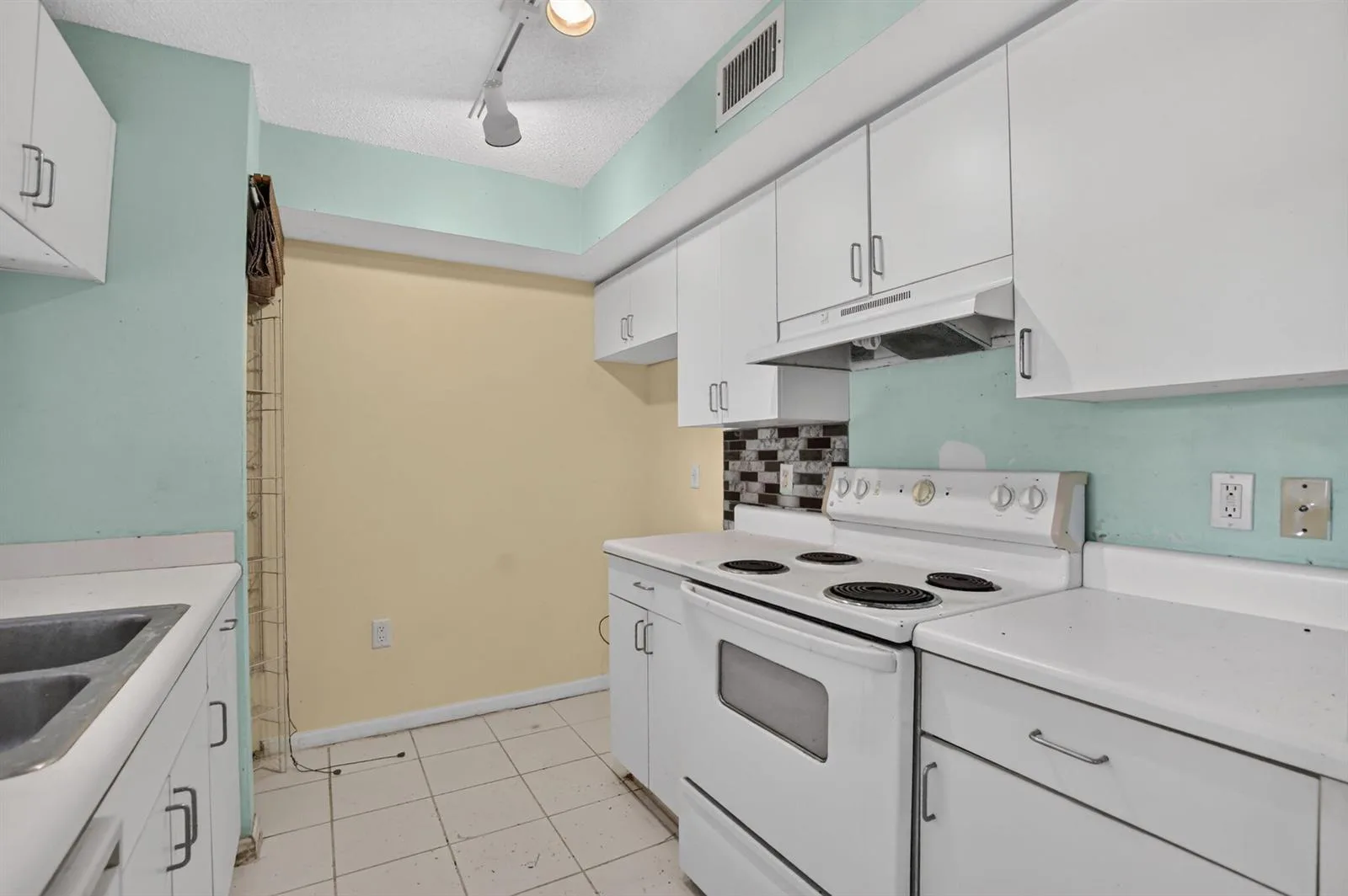 4844 N State Road 7 # 2304, Coconut Creek, FL 33073 photo 9