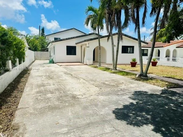11870 SW 5th St # 1, Miami, FL 33184