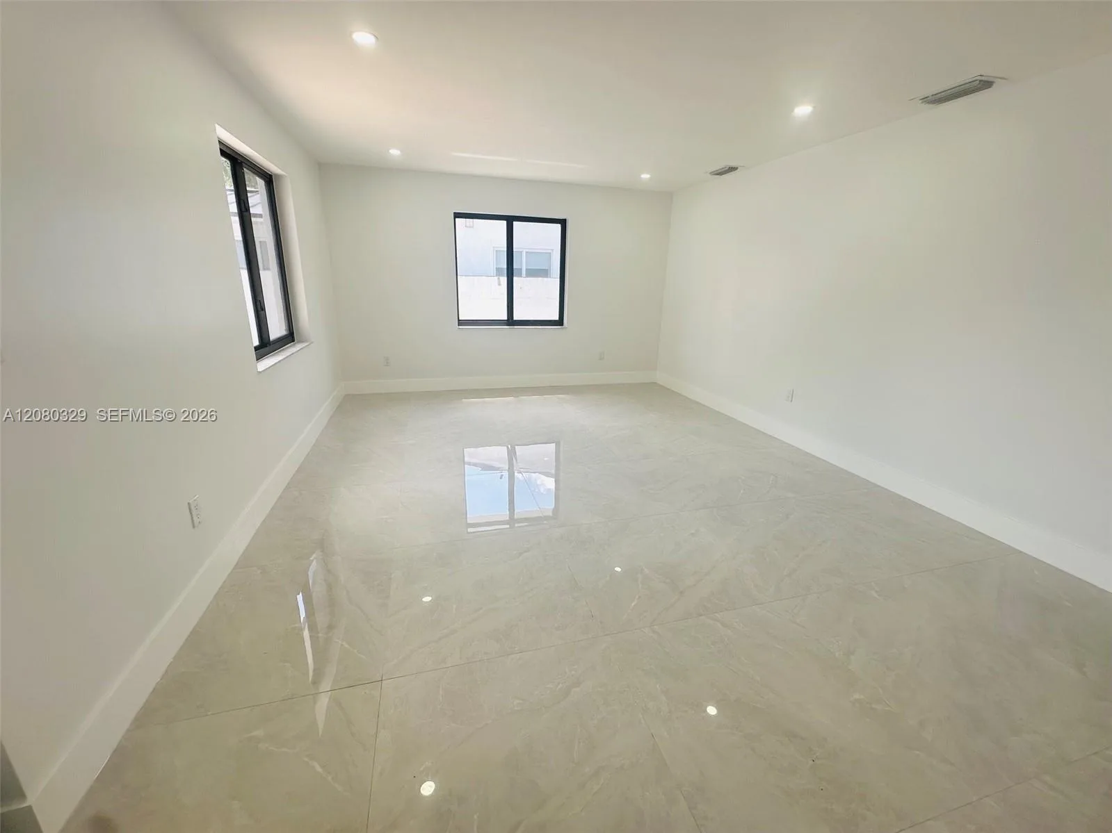 11870 SW 5th St # 1, Miami, FL 33184 photo 2
