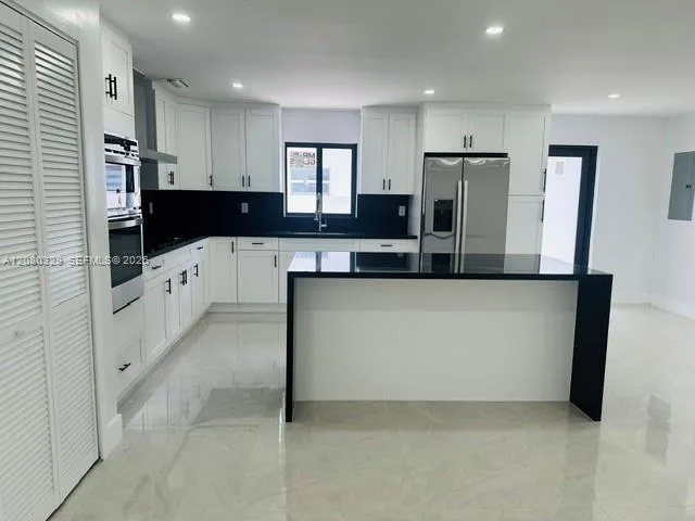 11870 SW 5th St # 1, Miami, FL 33184 photo 3