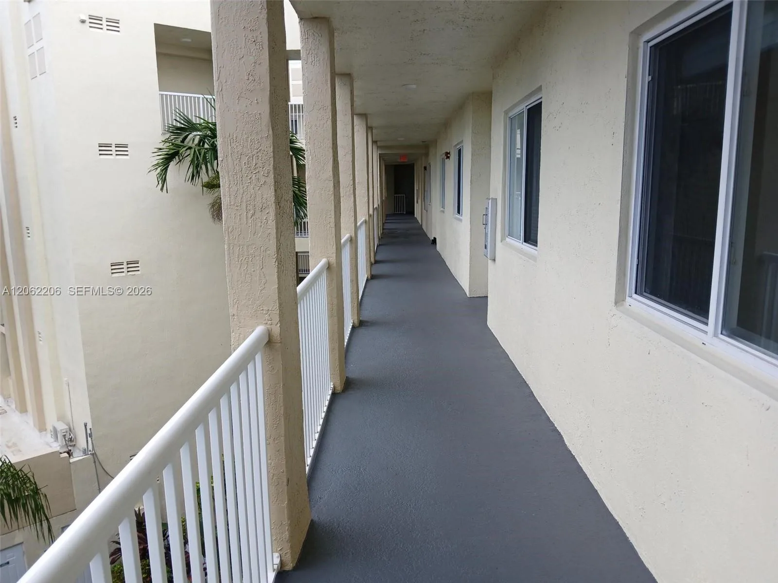 10770 NW 66th St # 412, Doral, FL 33178