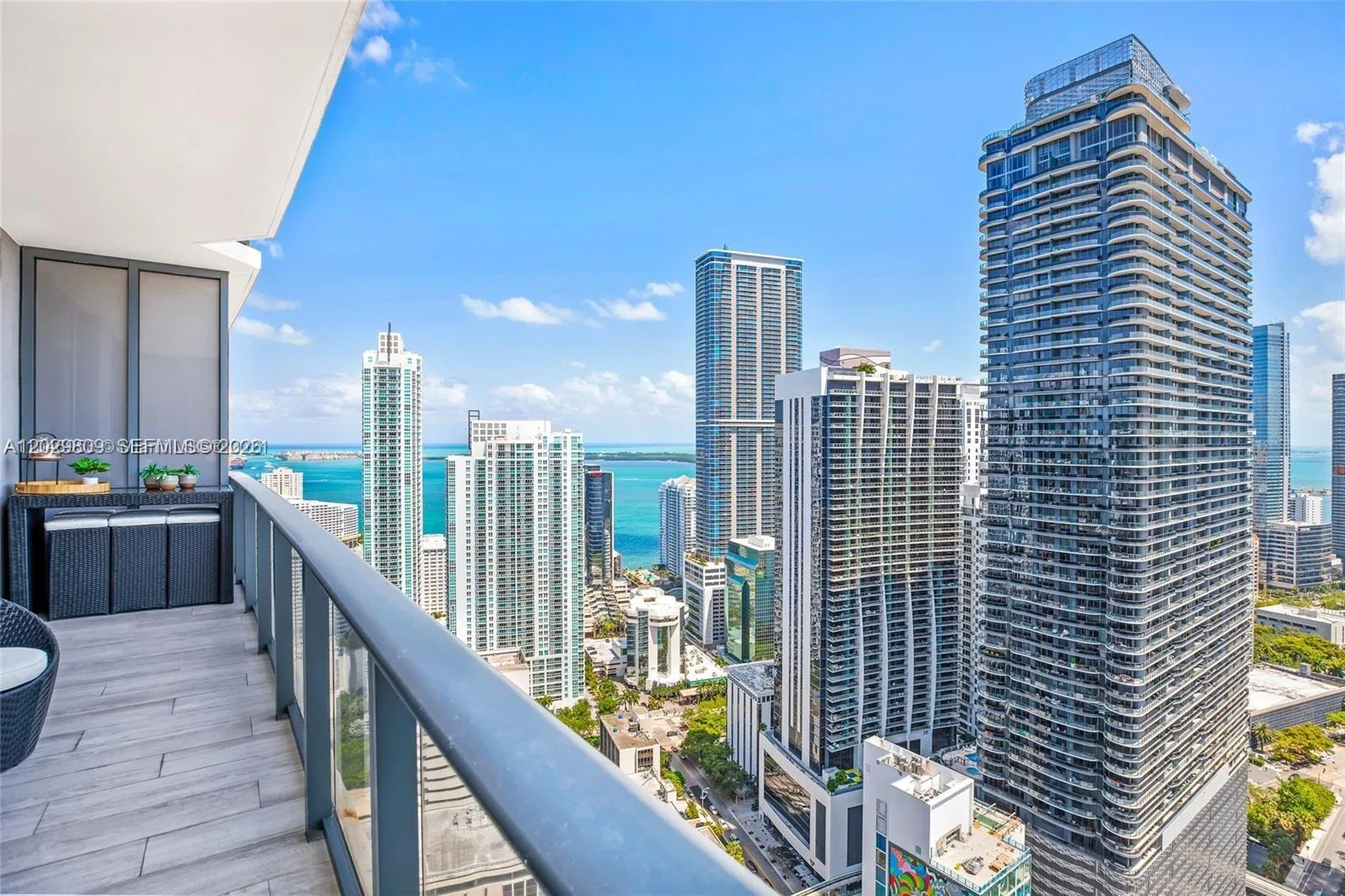 45 SW 9th St # 4204, Miami, FL 33130 photo 10