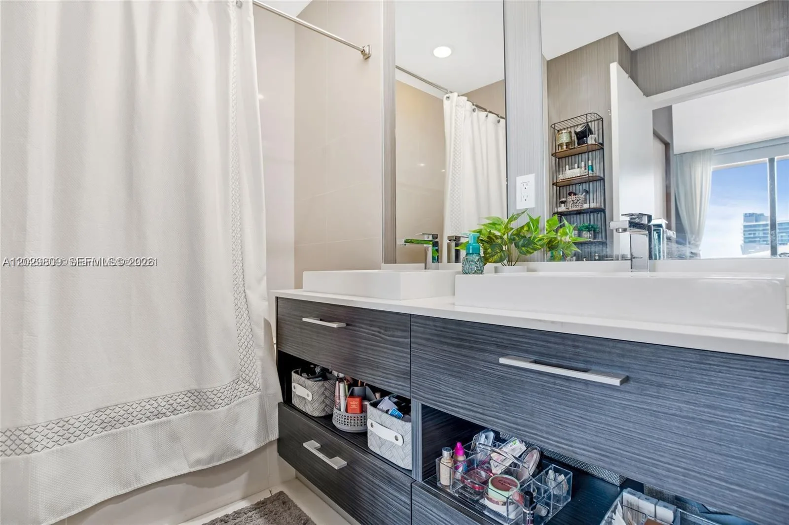 45 SW 9th St # 4204, Miami, FL 33130 photo 8