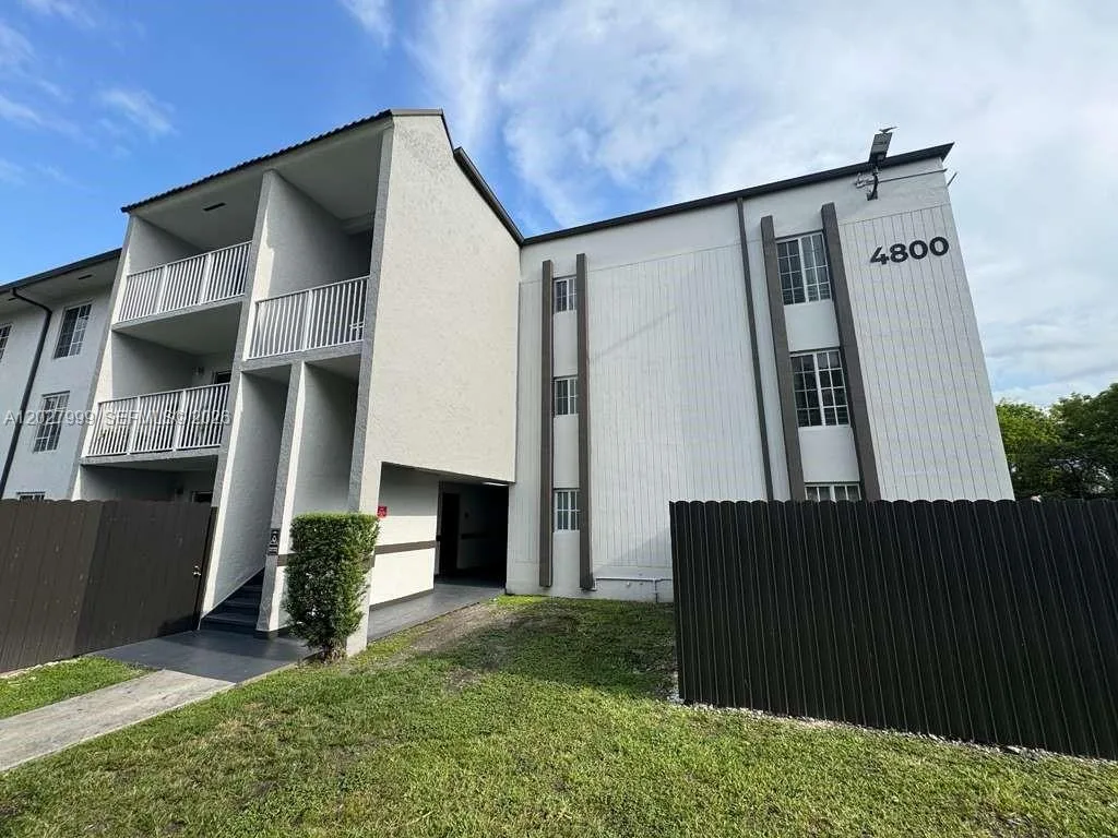 4800 NW 79th Ave # 208, Doral, FL 33166