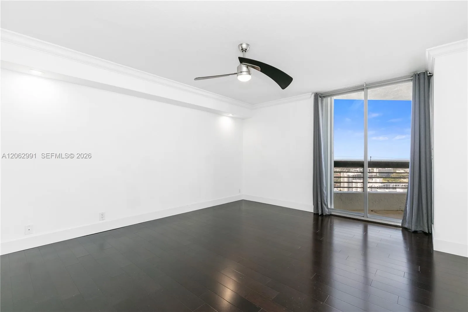 3500 Mystic Pointe Dr # 3702, Aventura, FL 33180 photo 8