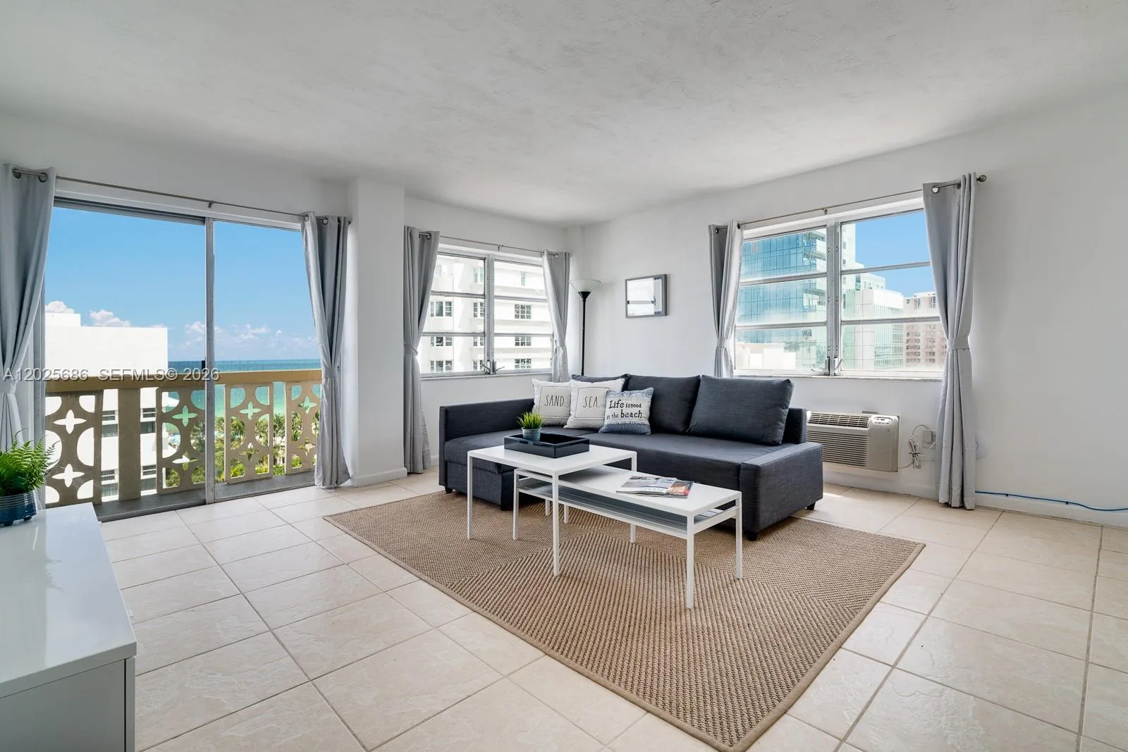 3100 Collins Ave # 1101, Miami Beach, FL 33140 photo 2