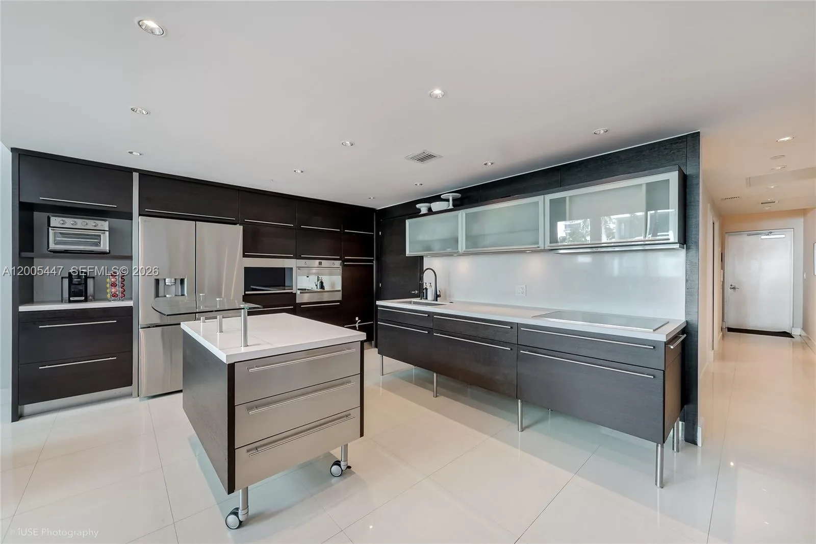 6000 Collins Ave # 118, Miami Beach, FL 33140 photo 3