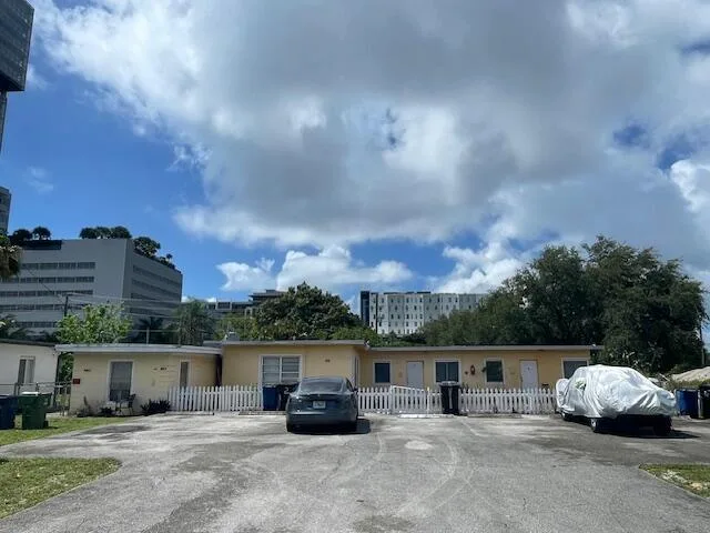 224 SE 9th Court # 1-4, Hallandale Beach, FL 33009