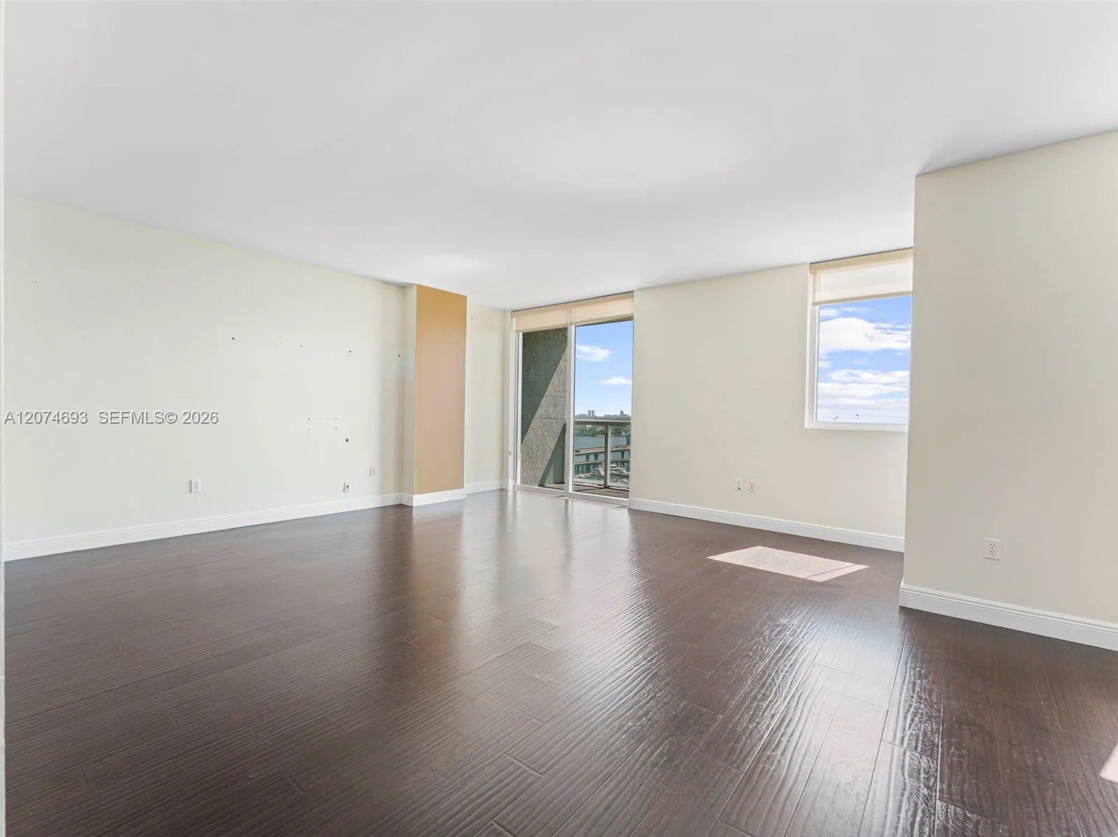 244 Biscayne Blvd # 1803, Miami, FL 33132 photo 12