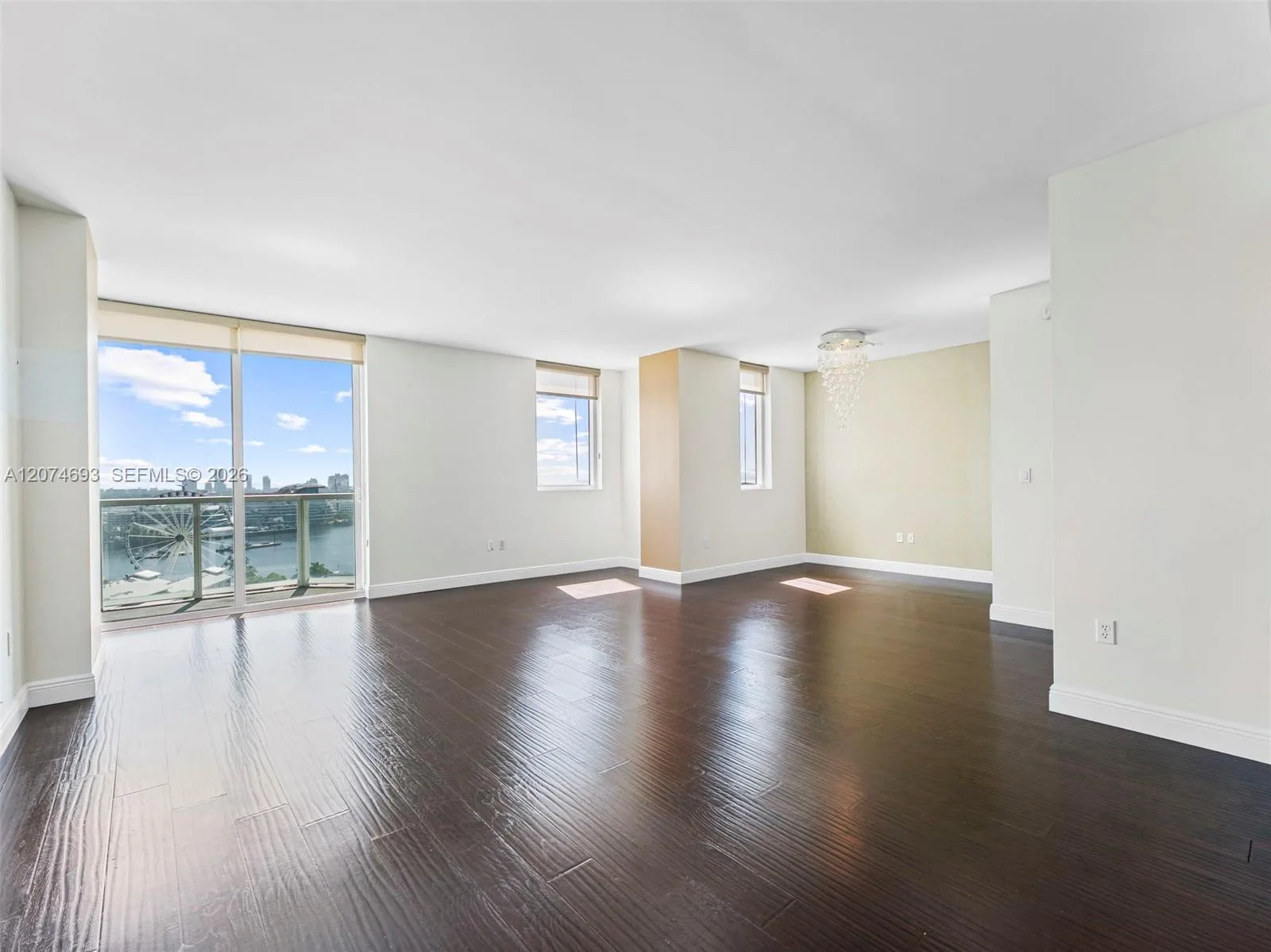 244 Biscayne Blvd # 1803, Miami, FL 33132 photo 3