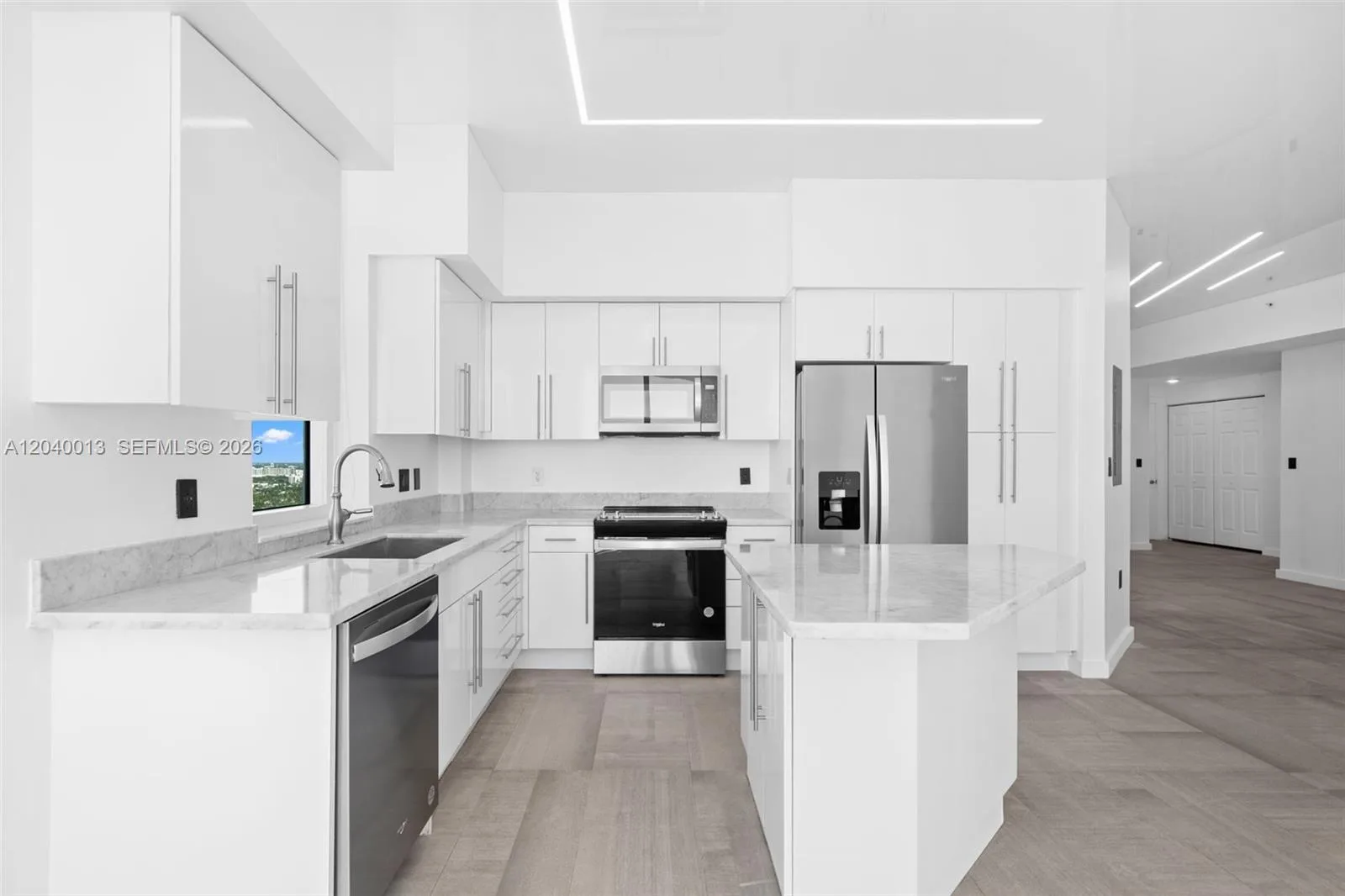 1745 E Hallandale Beach Blvd # PH05W, Hallandale Beach, FL 33009