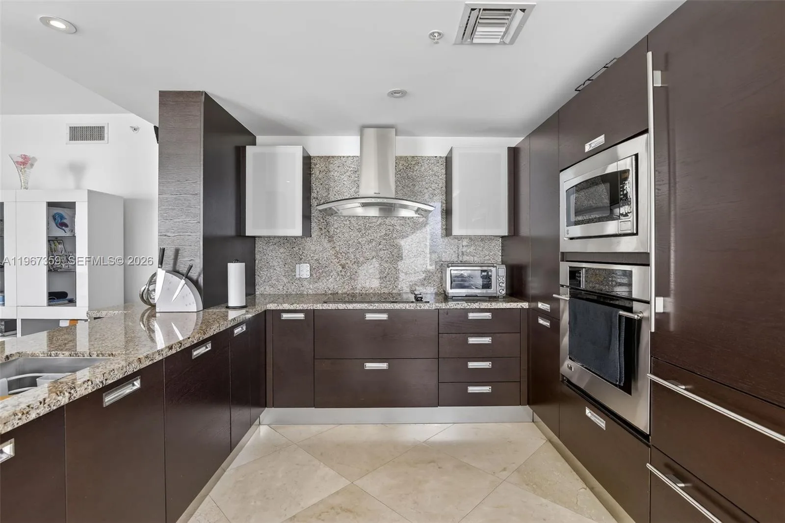 19400 Turnberry Way # 1012, Aventura, FL 33180 photo 13