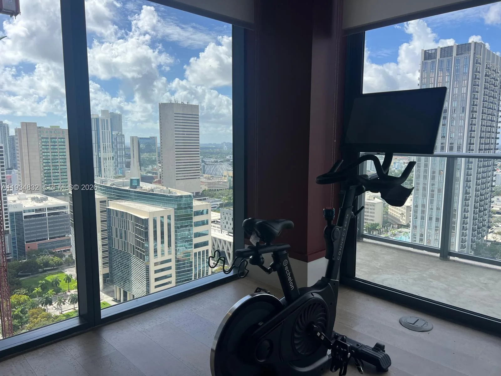 11 NE 6 ST # 2709, Miami, FL 33132 photo 7