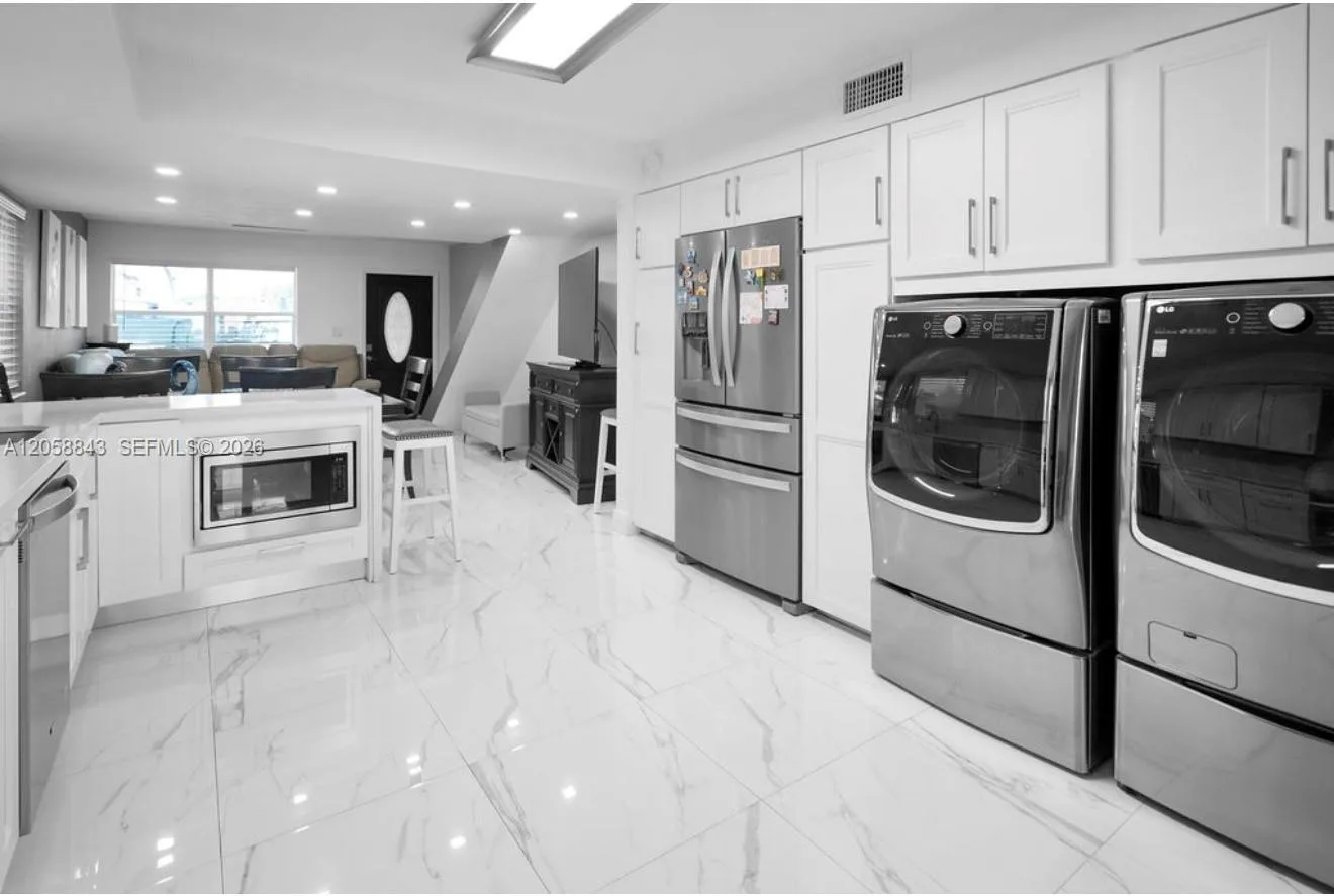 1158 W 41st St # 87, Hialeah, FL 33012 photo 12
