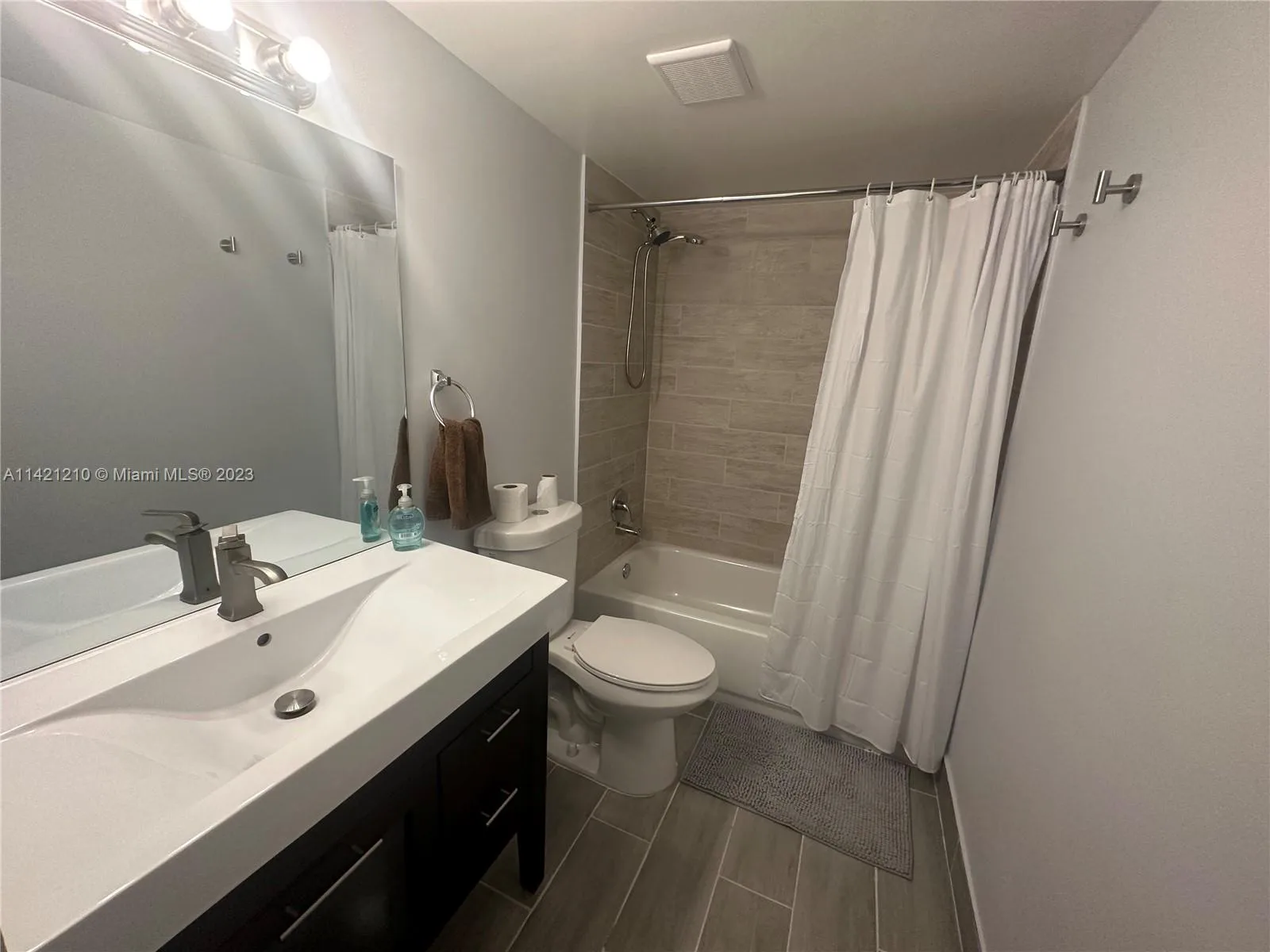 401 Golden Isles Dr # 603, Hallandale Beach, FL 33009 photo 13