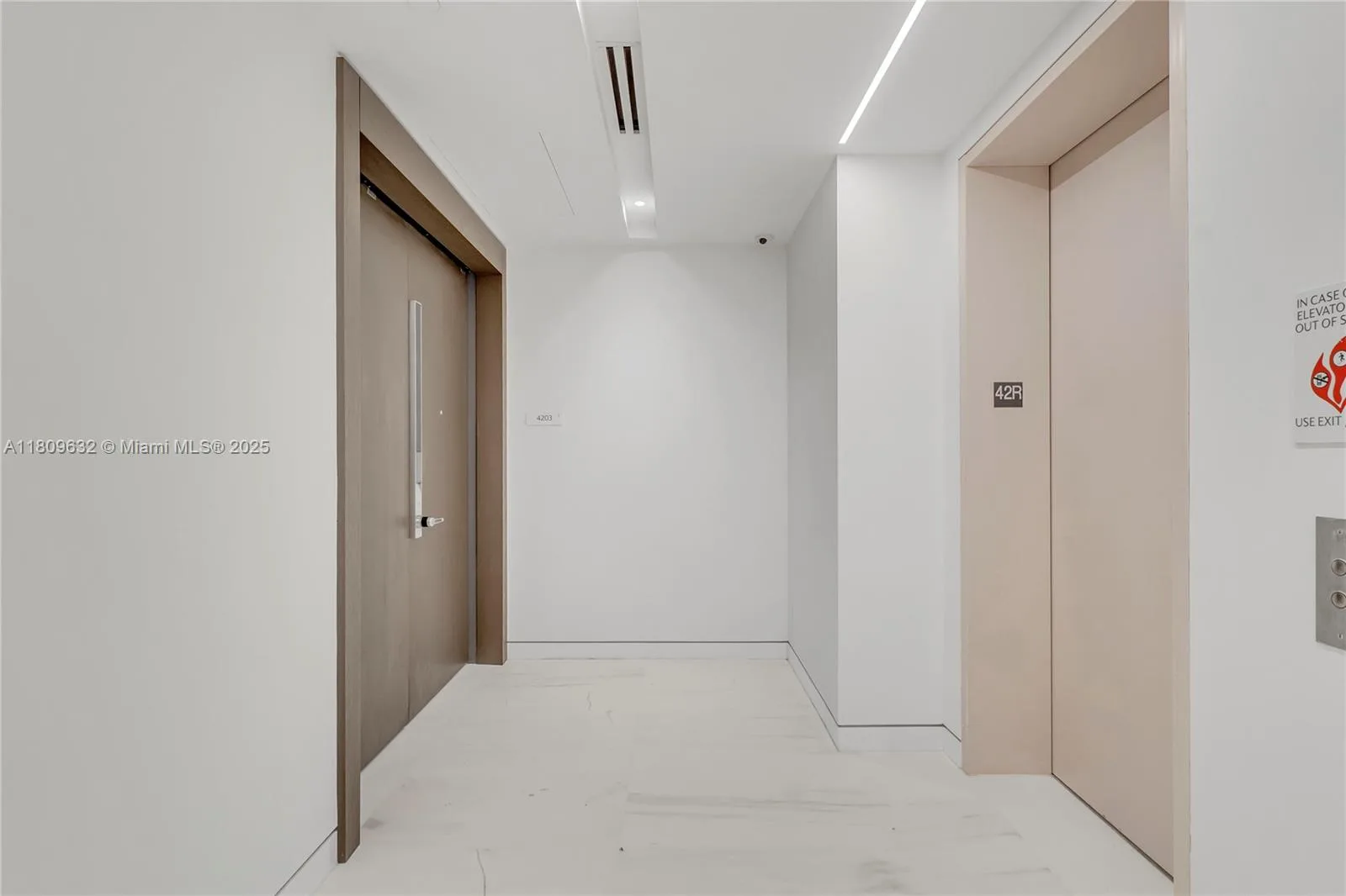 300 Biscayne Blvd Way # 4203, Miami, FL 33131 photo 5