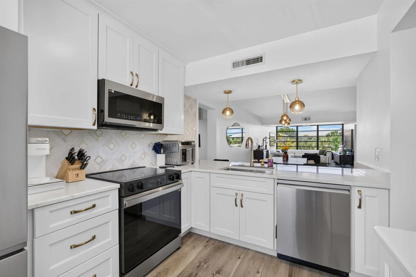 3635 Whitehall Drive # 302, West Palm Beach, FL 33401