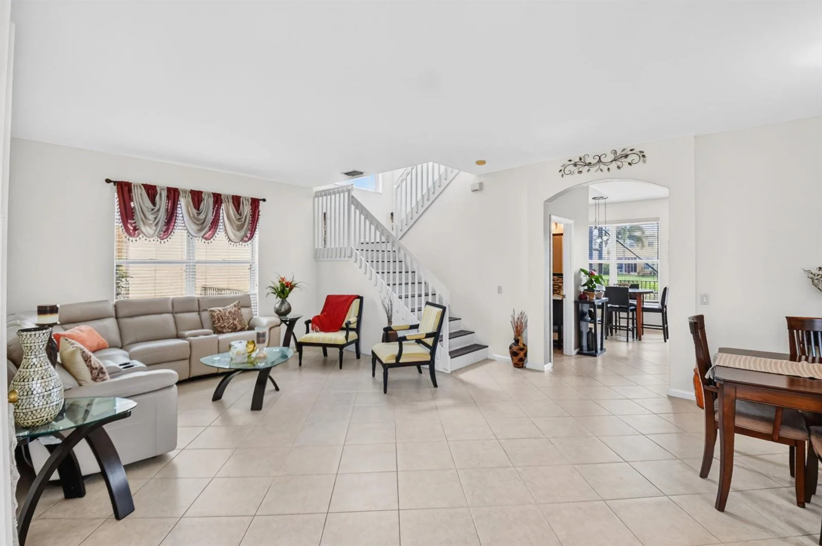 5018 Starblaze Drive, FL 33463 photo 8