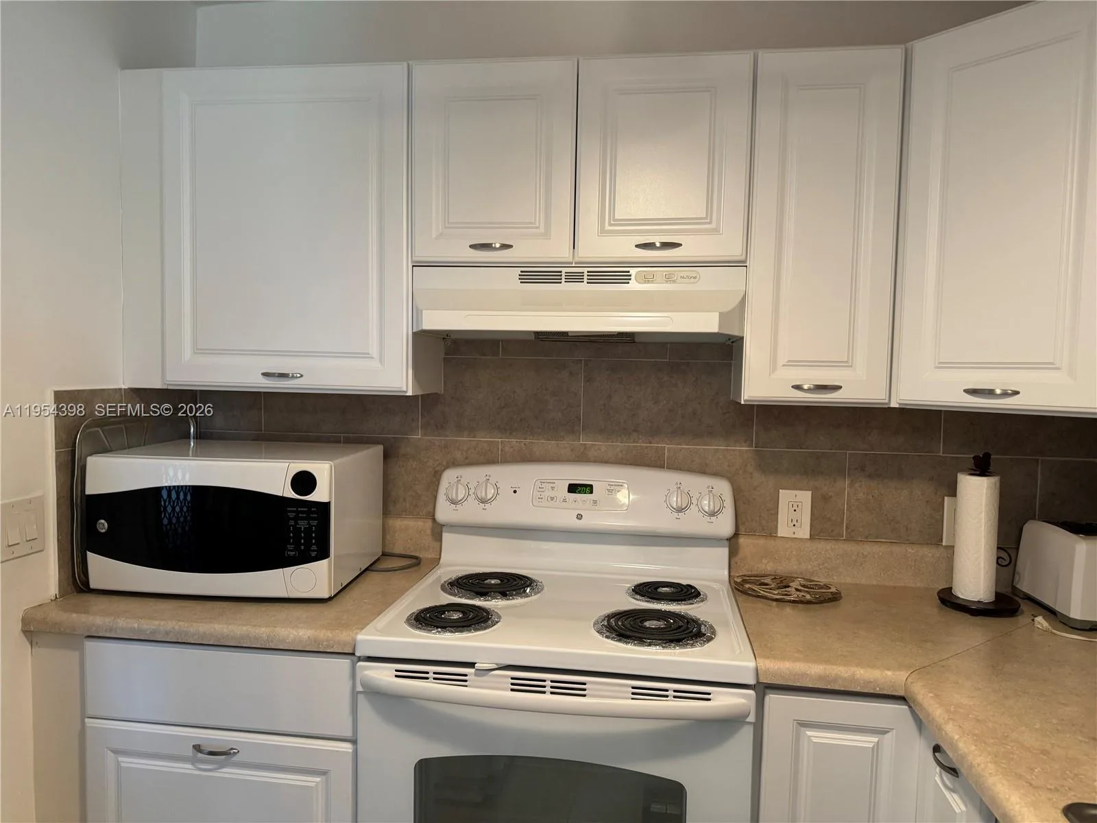 900 Atlantic Shores Blvd # 133, Hallandale Beach, FL 33009 photo 5
