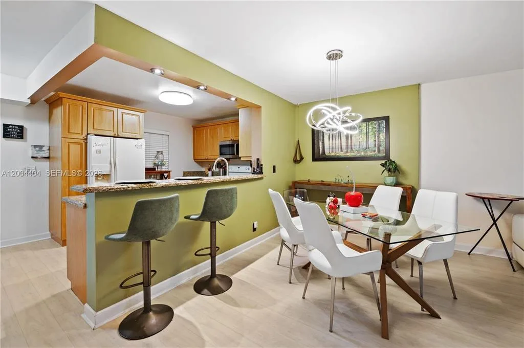 424 SE 10TH Street # 104, Dania Beach, FL 33004 photo 7